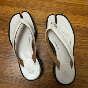 Margiela white / black Tabi flip flops size 38